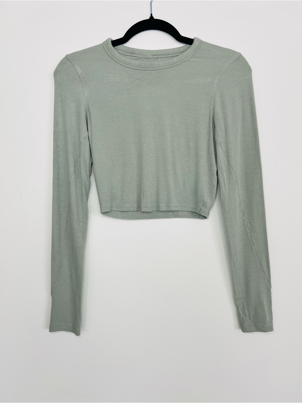 Lululemon Cropped Long Sleeve Top S